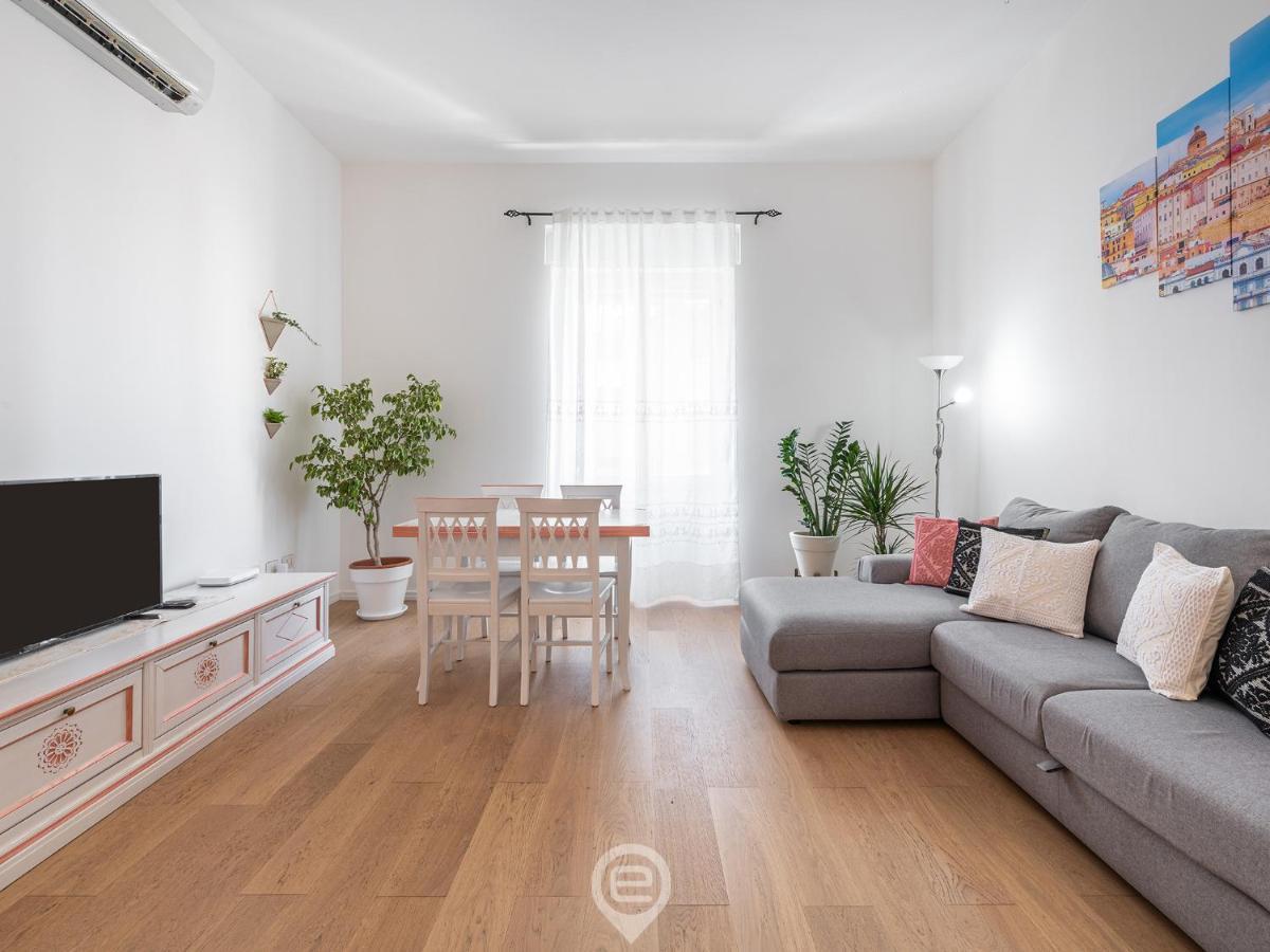La Finestra Sul Corso Apartment Cagliari Ngoại thất bức ảnh