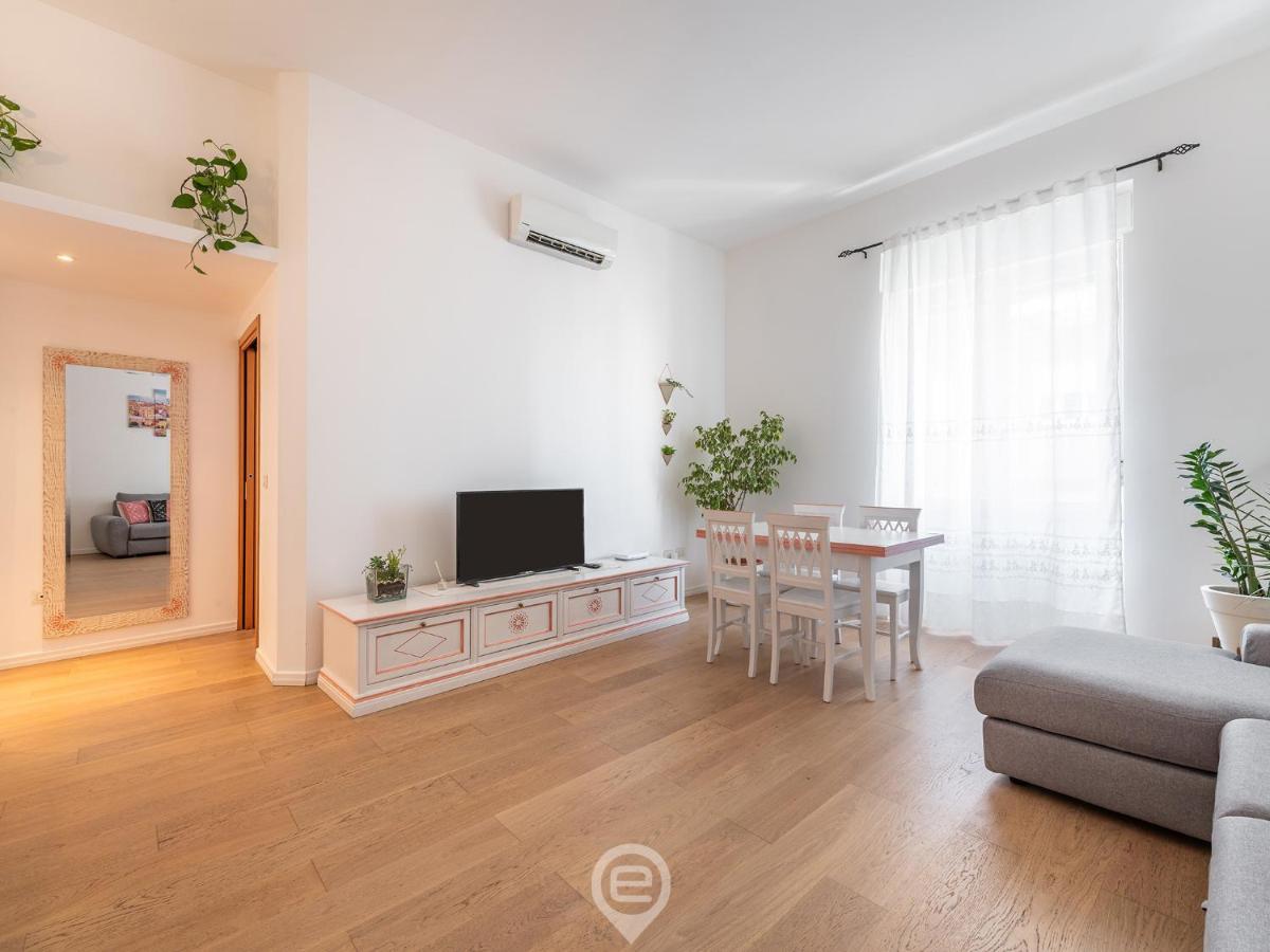 La Finestra Sul Corso Apartment Cagliari Ngoại thất bức ảnh